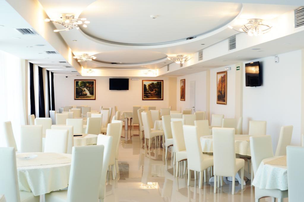 Garni Hotel Crystal Ice Ni エクステリア 写真