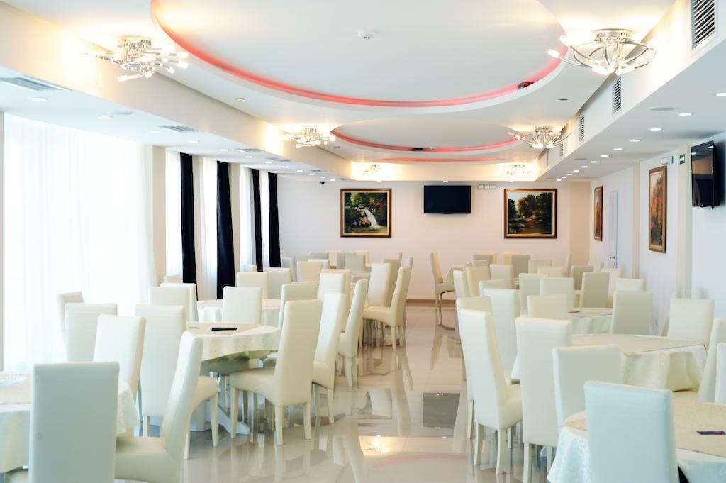 Garni Hotel Crystal Ice Ni エクステリア 写真