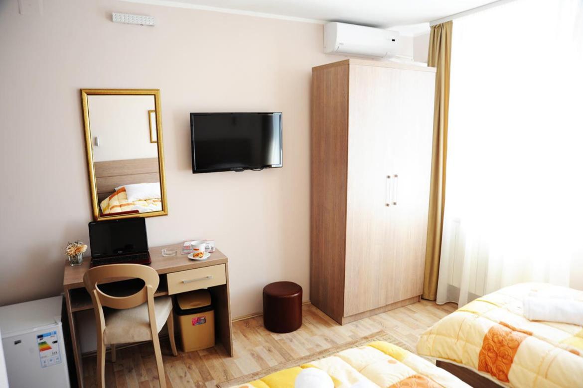 Garni Hotel Crystal Ice Ni 部屋 写真